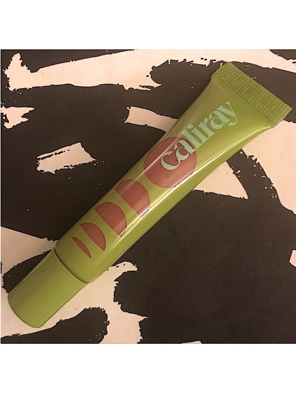 caliray Lashes and Lips Duo - Volumizing Tubing Mascara & Plumping Lip Gloss - Picture 8 of 13